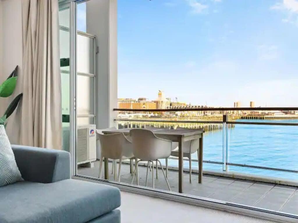 Relaxing Sea Wharf View Apartment โอ๊คแลนด์ ภายนอก รูปภาพ
