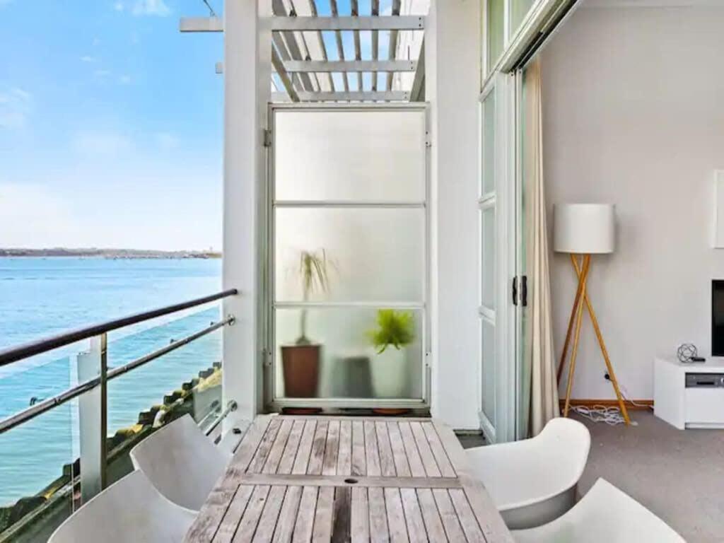 Relaxing Sea Wharf View Apartment โอ๊คแลนด์ ภายนอก รูปภาพ